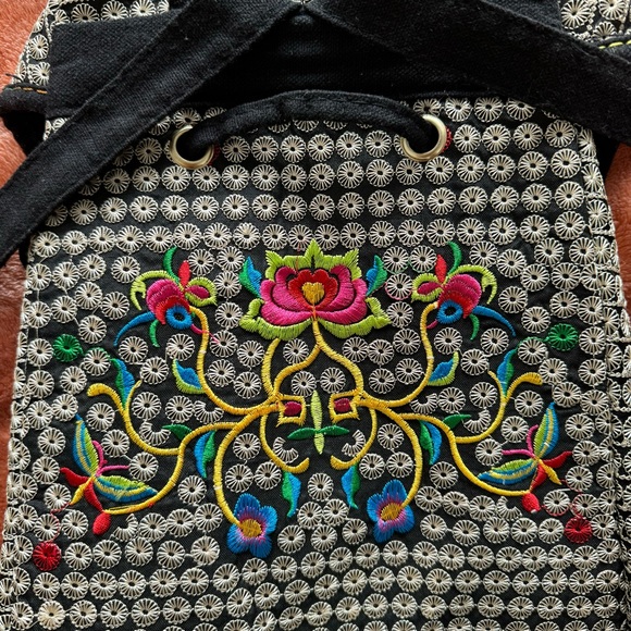 Floral Embroidered Backpack Boho Mexican Drawstring Satchel Multicolor - Picture 3 of 10